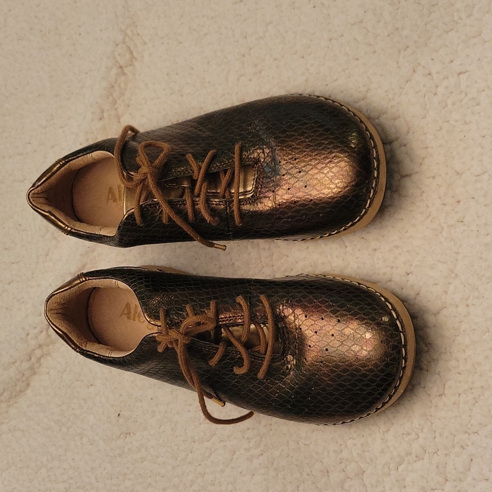 Alegria laced oxford shoes size 6.5M